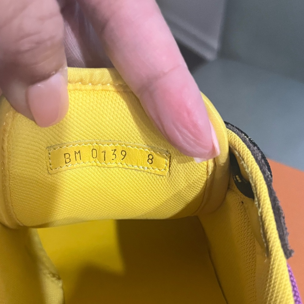 LV hiking sneaker worn once size 8 worn once - Picture 6 of 6